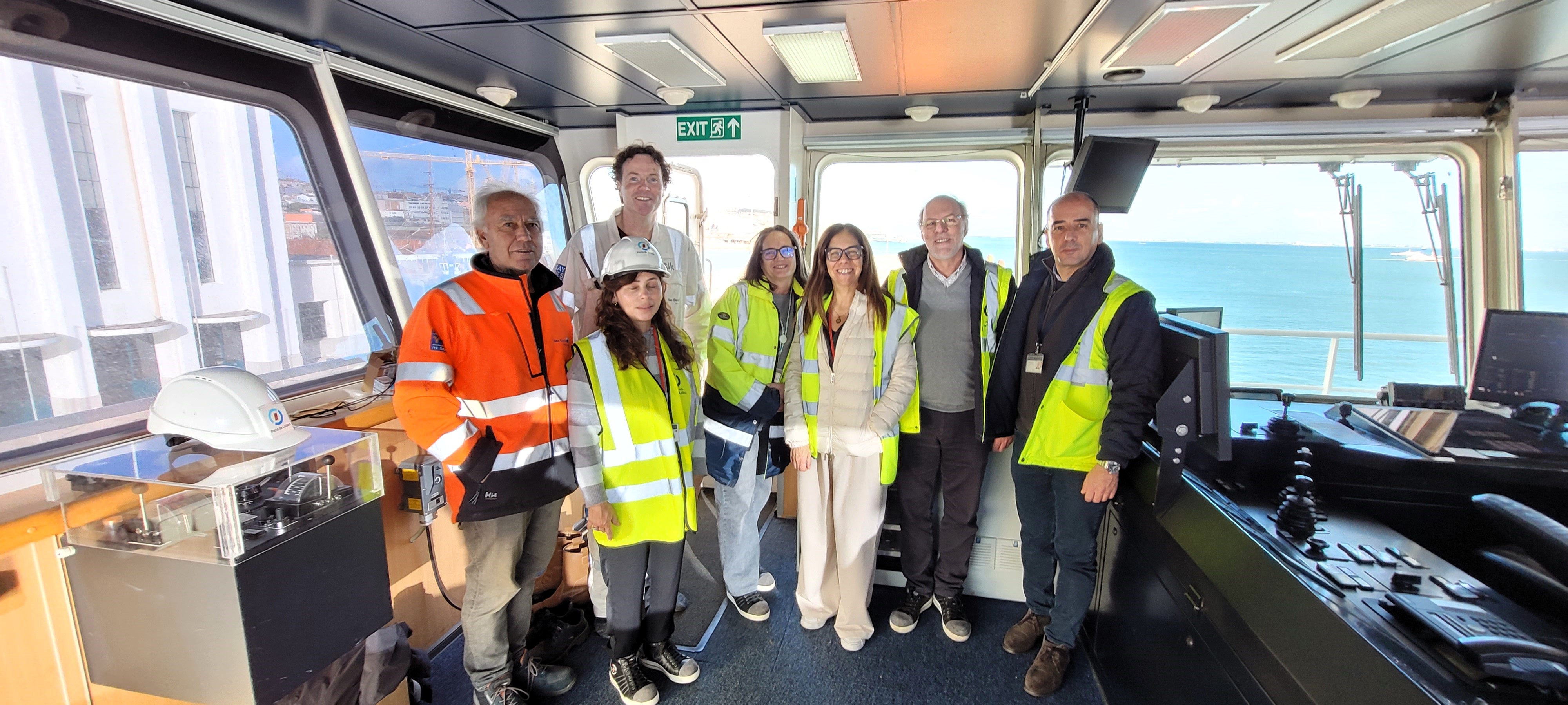 Equipa APL no navio-draga HAM 317