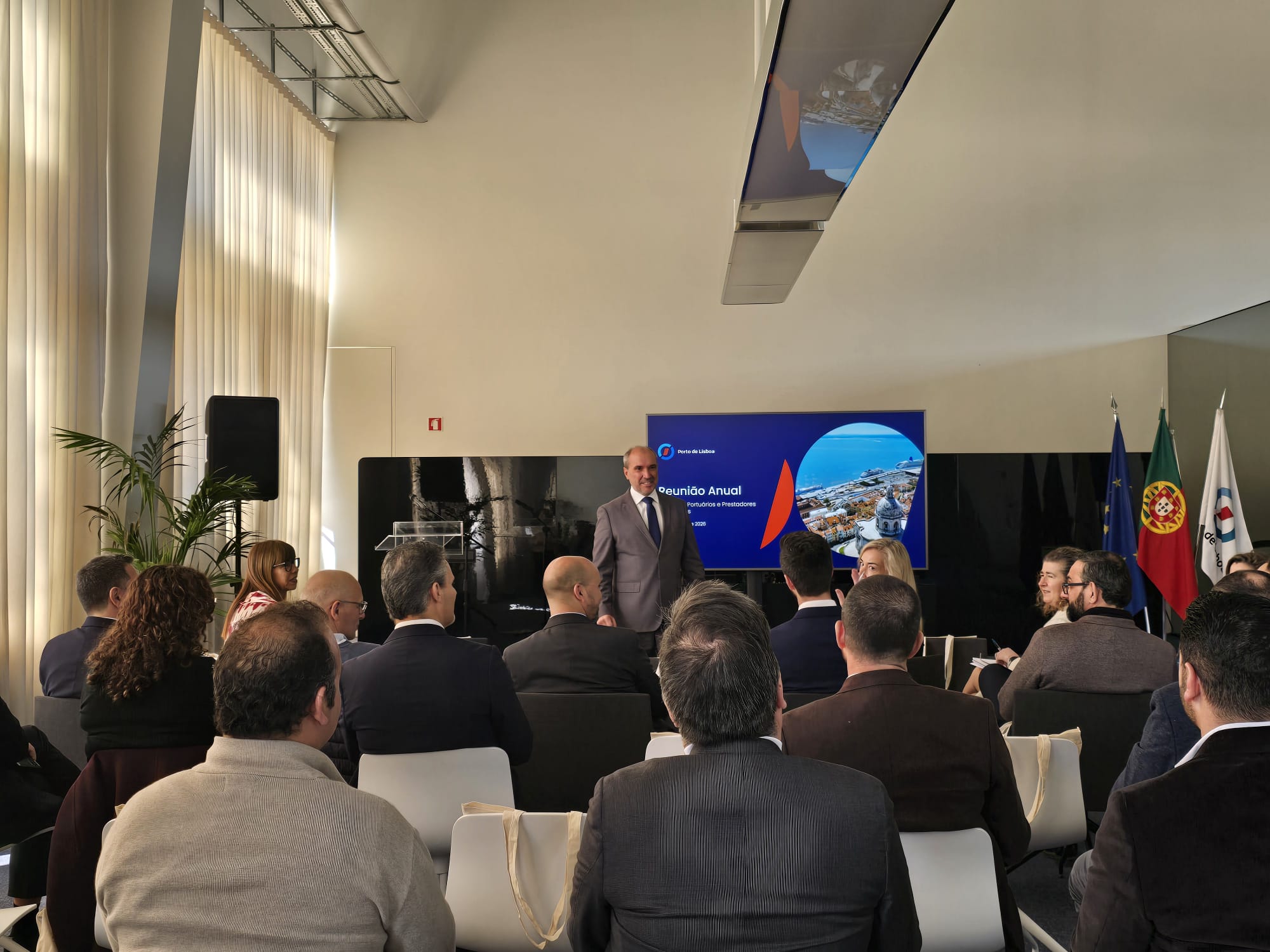 Vítor Caldeirinha na Sala dos Atos